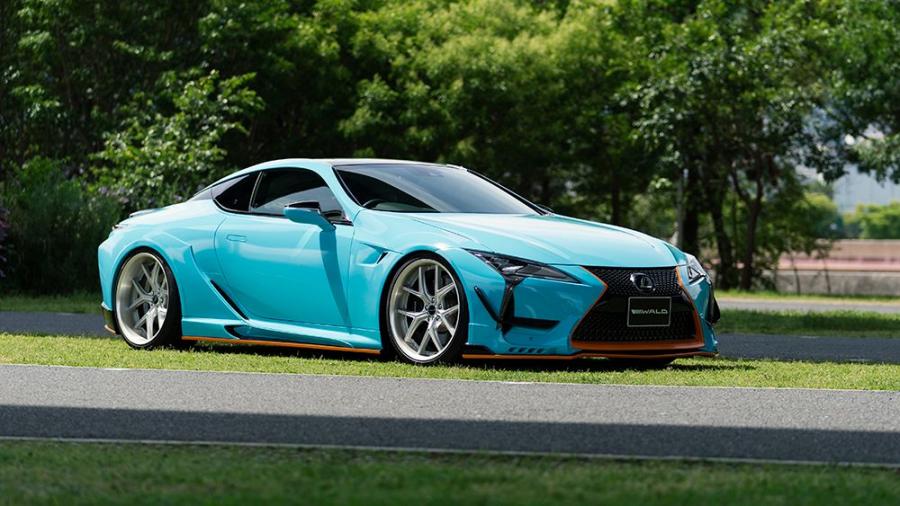  Lexus LC500 Semi-Gulf by Wald 2018 года  (фото 4 из 15)
